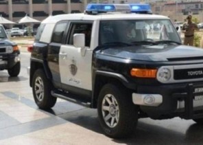 القبض على مواطن وأربعة مقيمين انتحلوا صفة رجال الأمن ودخول سكن العمالة وسلب ما بحوزتهم بمكة