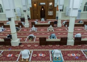 الشؤون الإسلامية: استمرار تطبيق التباعد بين المصلين والعمل بالاجراءات الاحترازية