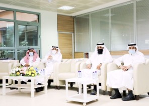 رئيس جامعة حائل يدشّن برنامج قادة المستقبل 