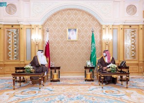 سمو ولي العهد يلتقي سمو أمير دولة قطر