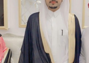 في ليلة من ليالي الفرح والسرور .. الشاب خالد بن عبيدالله بن شويلع يحتفل بزواجه في ديوان العائلة الخاص بـ”فيضة أثقب” جنوب حائل