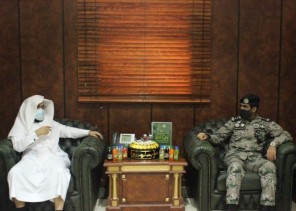 مدير عام فرع الرئاسة العامة لهيئة الأمر بالمعروف بمنطقة الحدود الشمالية يلتقي بمدير إدارة السجون بالمنطقة