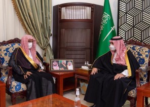 سمو أمير الجوف يستقبل نائب وزير العدل وينوه بمنجزات الوزارة في التحول الرقمي وتسهيل الخدمات