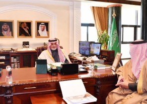 أمير تبوك يطلع على تقرير أمانة المنطقة في مبادرة معالجة مظاهر التشوهات البصرية