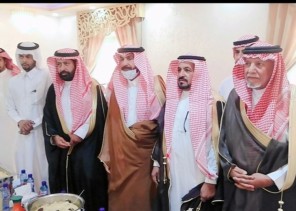 محافظ محافظة الحائط الأستاذ “محمد بن مطلق القنون” يزور مركز فيضة اثقب ويقوم بجولة تفقدية لـ”مخفر الشرطة” والإدارات الحكومية