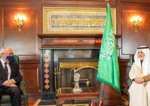 أمير تبوك يستقبل سفير اليابان لدى المملكة