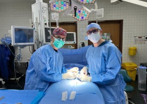 فريق طبي بمستشفى الملك سلمان ينقذ مولوداً من مرضٍ عصبي نادر