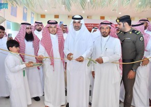وكيل إمارة منطقة حائل المساعد يفتتحُ مهرجانَ الروضة للتمور 2022