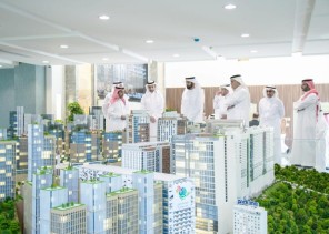 وزير الحج والعمرة يطلّع على سير أعمال مشروع “ذاخر مكة”