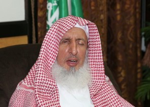 سماحة مفتي عام المملكة : صلاة الكسوف سنة مؤكدة إذا كسفت الشمس أو خسف القمر