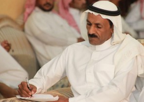 “له وقفات قوية في ميدان الفروسية والشعر” .. كلمة خاصة من الشاعر والإعلامي “فارس بن حمدي المظيبري” للفارس والشاعر “فوزي بن مربح القلادي الرشيدي” بمناسبة تكريمه