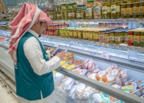 “تجارة الرياض” ترصد مستويات الأسعار وتنفذ أكثر من 7 آلاف جولة رقابية