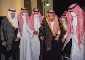 خادم الحرمين الشريفين يغادر جدة متوجهاً إلى الرياض