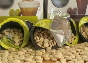 كانت مخبأة داخل شحنة “كبسولات قهوة” .. مكافحة المخدرات تحبط محاولة تهريب 4 مليون قرص من مادة الإمفيتامين المخدر