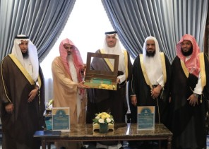 سمو محافظ الأحساء يدشّن حملة “عليكم بسنتي”