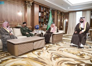 سموُّ أميرِ منطقة جازان يدشِّن البرامج الدعوية بإصلاحية جازان