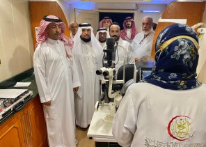 رئيس الخلاوية يزور العيادات المتنقلة بجمعية الإحسان الطبية في أبو الحشاف