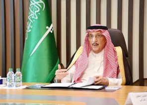 سمو أمير منطقة جازان يرأس اجتماع هيئة تطوير وتعمير المناطق الجبلية بجازان ..