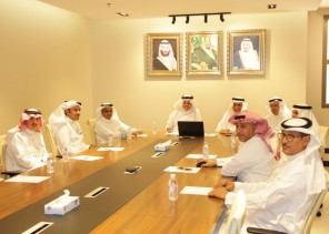 ابن رقوش يزور “بر جدة” ويثمِّن أدوارها في التنمية المجتمعية ورعاية الأيتام ومرضى الكلى