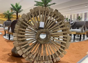 المحالة تزين أحد أركان منصة “همة طويق” بمهرجان الملك عبدالعزيز للإبل