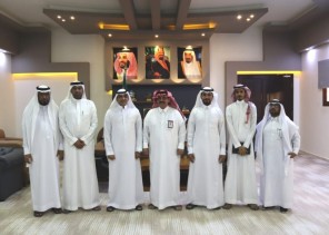 محافظ أحد المسارحة يدشن المتجر الإلكتروني لجمعية بر المسارحة