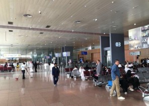 مطار الملك عبدالعزيز الدولي بجدة يتوعد كل من يقوم بنقل الركاب بطريقة غير نظامية