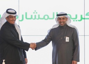 بعد ترشيح وزارة الصحة لجائزة الإبداع..  الجلاجل يكرم «الشهراني»