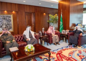 وزير الشؤون الإسلامية يستقبل سفيري خادم الحرمين الشريفين لدى جمهوريتي الكاميرون وبلغاريا