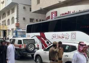 بمساندة الجهات الأمنية … أمانة العاصمة المقدسة تغلق موقع سكني وتصادر7 طن مواد غذائية فاسدة