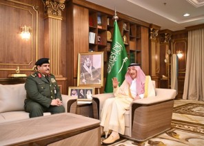 يزور المنطقة حاليا .. أمير جازان يستقبل مدير عام السجون بالمملكة