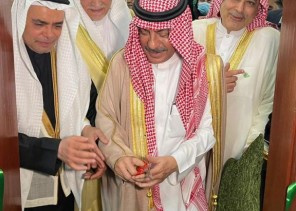 الامير بندر بن عبد الله يفتتح جناح جدة التاريخية في مدينة الطيبات بجدة  وتتألق بـ4 حارات عريقة