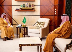 سمو أمير الشرقية يستقبل مدير فرع مركز الملك عبدالعزيز للحوار الوطني بالمنطقة