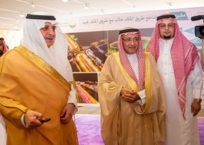 أمير تبوك كل مايعمل من مشروعات هو من اجل راحة المواطن والمواطنة