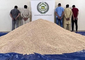 كانت مخبأة في شحنة مبيّض قهوة.. مكافحة المخدرات : ضبط 8 ملايين قرص مخدر والقبض على مستقبليها في الرياض