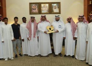 سمو محافظ المجمعة يستقبل مدير التعليم وفريق تربوي ومنتخب تعليم المجمعة
