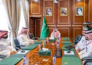 نائب أمير حائل يستقبل مدير عام الصحة بالمنطقة
