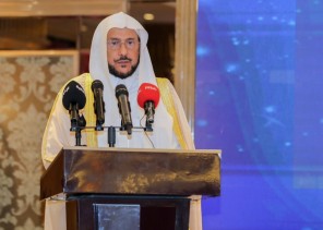 وزير الشؤون الإسلامية المملكة لامست احتياجات المسلمين والأقليات المسلمة في العالم قياماً بواجب الأخوة الإسلامية وعوناً لهم في النوائب
