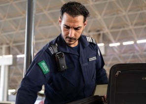 الزكاة والضريبة والجمارك تُدشن “كاميرات التوثيق المحمولة” في جميع منافذها الجمركية