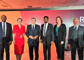 الربيعة: المملكة من الدول الرائدة في الجهود العالمية المبذولة لضمان المساواة في إتاحة الوصول للقاحات في جميع أنحاء العالم