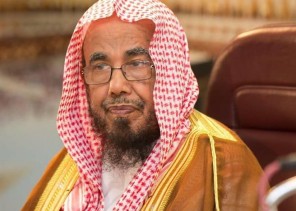 هل يحلق المضحّي شعره ويقلم أظافره في عشر ذي الحجة؟.. الشيخ المطلق يفجر مفاجأة