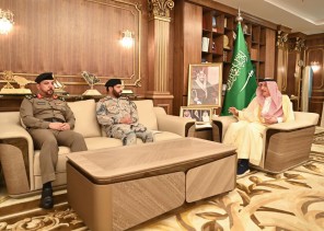 سمو أمير منطقة جازان يطلع على إجراءات تشغيل المدارس في المحافظات الحدودية