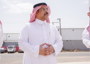 أمين منطقة الجوف يتفقد سير العمل في المشاريع الاستثمارية النوعية بسكاكا