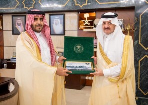 أمير الشرقية يستقبل مدير عام فرع الإدارة العامة للمجاهدين بالمنطقة