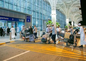 اكتمال مغادرة 4951 حاجاً وحاجة من ضيوف برنامج خادم الحرمين الشريفين للحج والعمرة والزيارة بعد أداء مناسك الحج