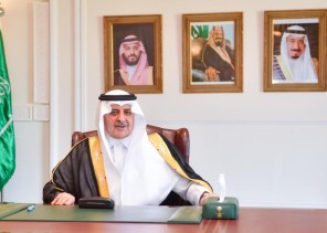 أمير منطقة تبوك  يستقبل وكلاء ومنسوبي الإمارة بمناسبة عيد الأضحى المبارك