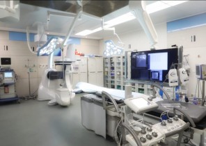 إنقاذ حياة حاج و حاجة قبل مغادرتهما المملكة من ازمة قلبيه حادة