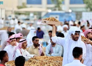 رواج كبير لـ موسم “طباخ التمر”.. ومختص يكشف عن أفضل موعد للشراء والتخزين