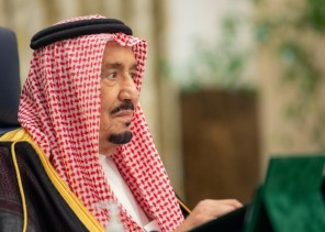 خادم الحرمين : مناسبة اليوم الوطني تعبر عن الاعتزاز بتاريخ الوطن وأمجاده