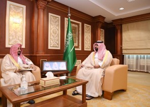 سمو نائب أمير جازان يتسلّم التقرير السنوي لفرع الشؤون الإسلامية بالمنطقة لعام 2022