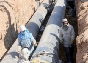 قرى مركز سقف وحويان بلا شبكة مياه ولا متعهد سقيا منذ عامين